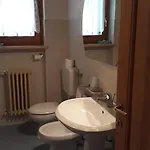 La-haut Apartament *