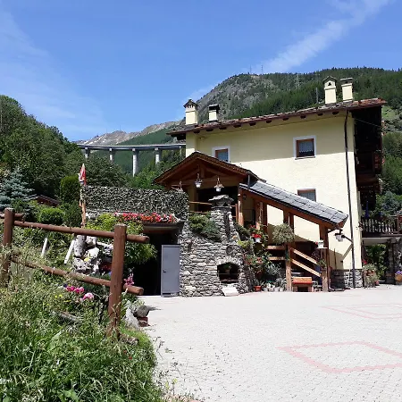La-haut