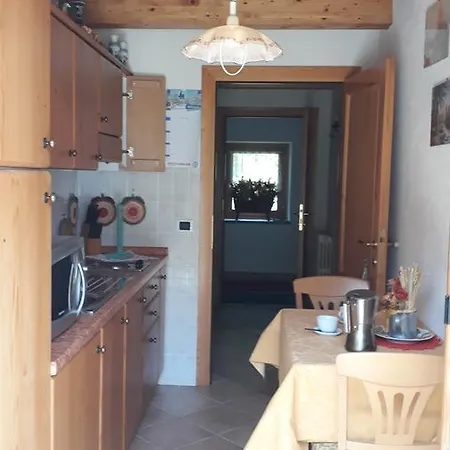 La-haut Apartment *