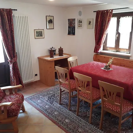 Apartment La-haut
