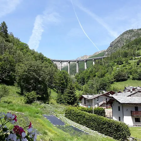 Apartment La-haut *