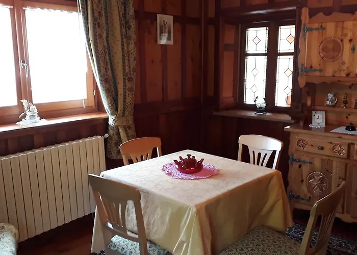 La-haut アパート *