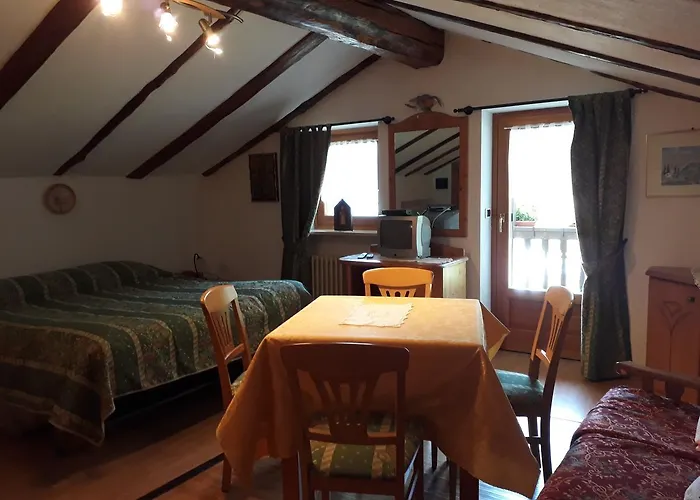 La-haut サン・レミ・アン・ボス